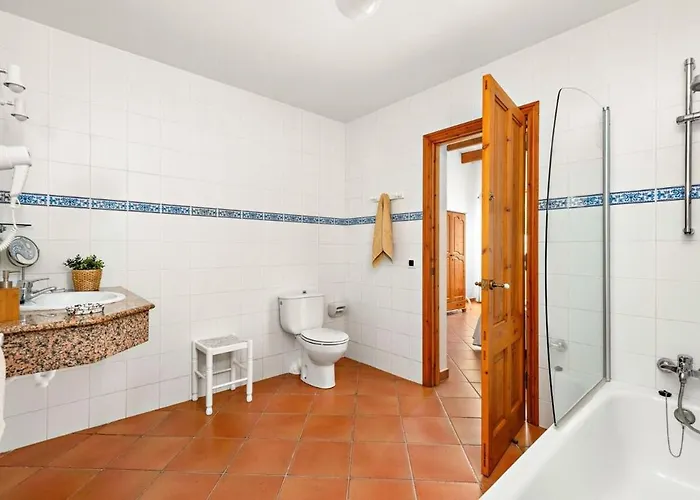 Llucasaldent Menor By Menorca Vacations *